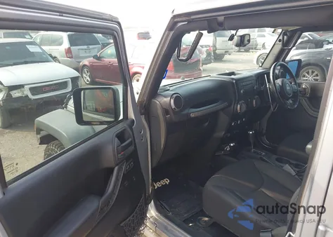 2015 Jeep Wrangler Unlimited Sport Rhd z USA, uszkodzony, nr VIN 1C4BJWKGXFL670472